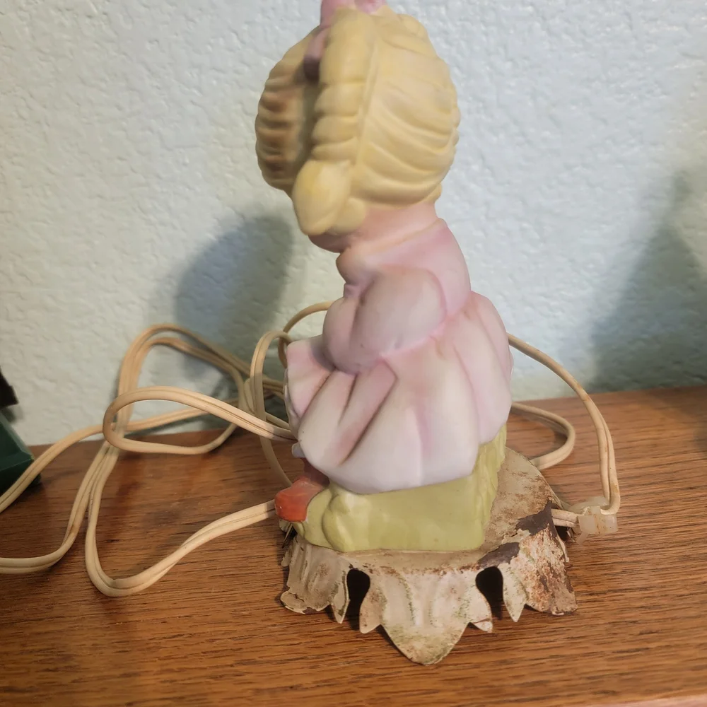 Vtg Kitsch Little Girl Porcelain Night Light Corded‎ Aladdin Giftware 1960’s